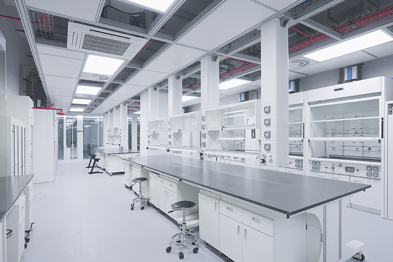 两当实验室革新：安全与科技的现代融合